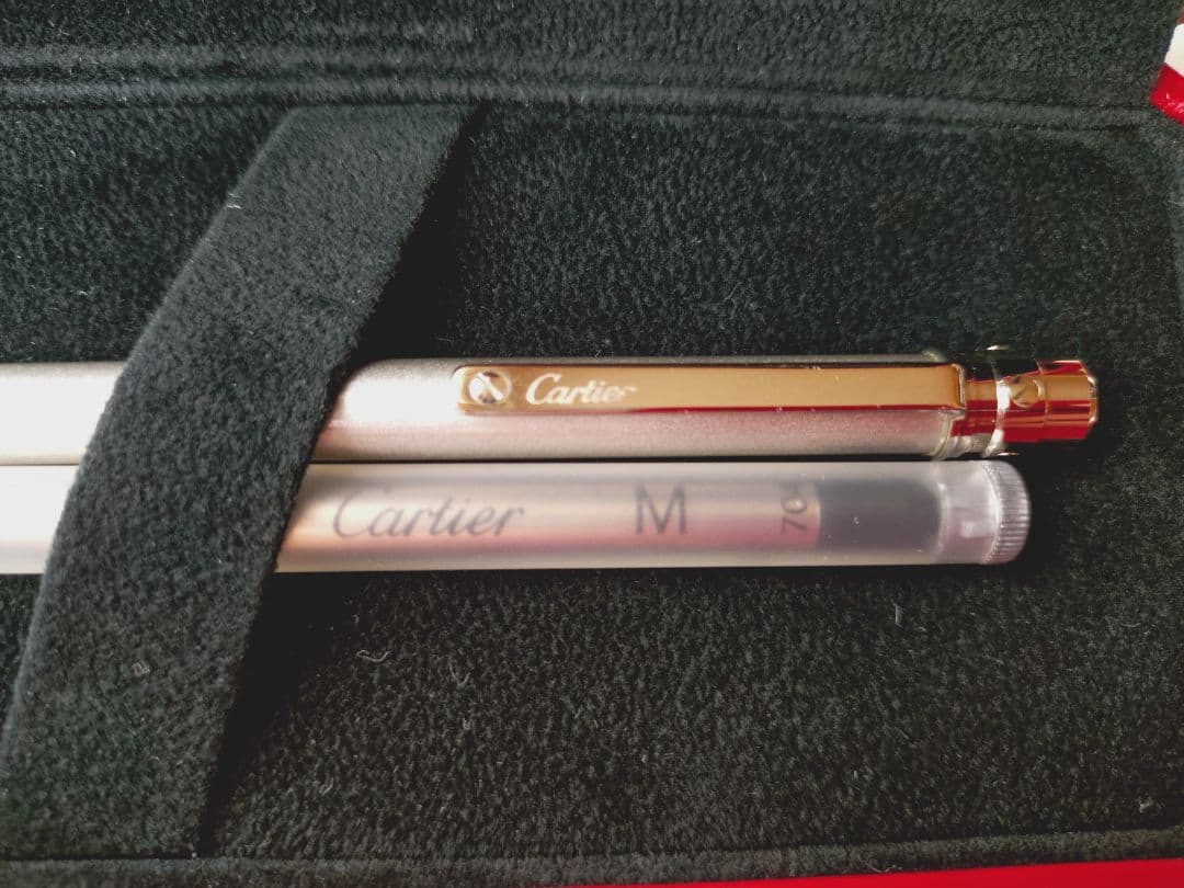 カルティエCartierボールペン　ケース、替え芯付き