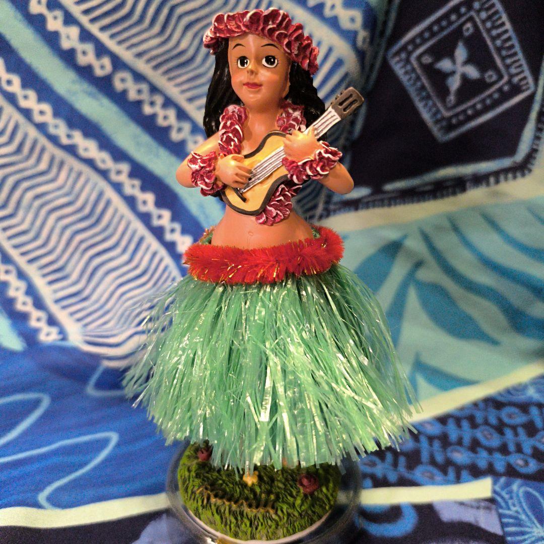 HulaDollダッシュボード用フラドール緑w/ ウクレレ