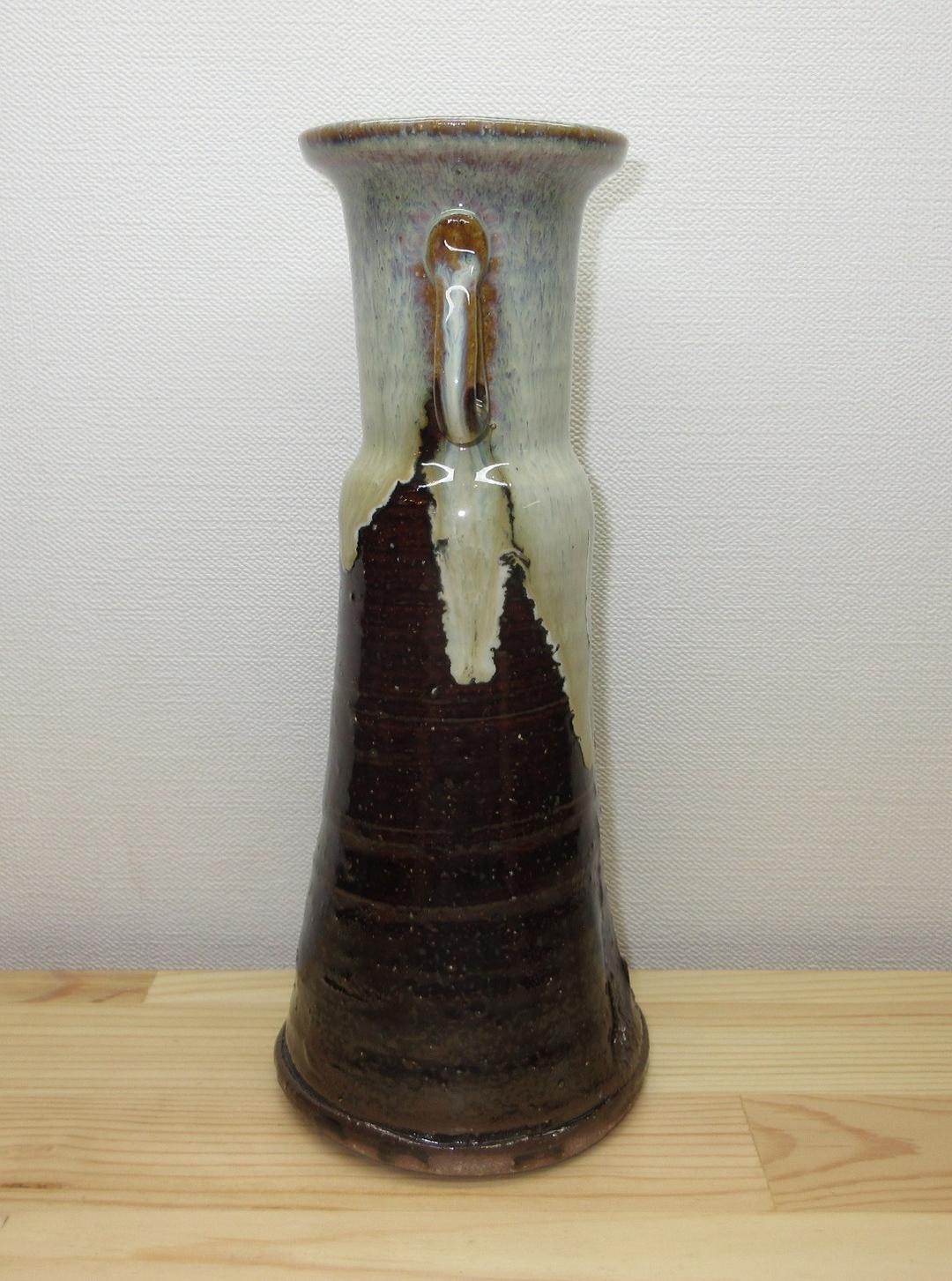 送料込【逢絢亭・新品】茶道具 花入 美濃焼 瀬戸釉 耳付 西尾香舟 紙箱入り