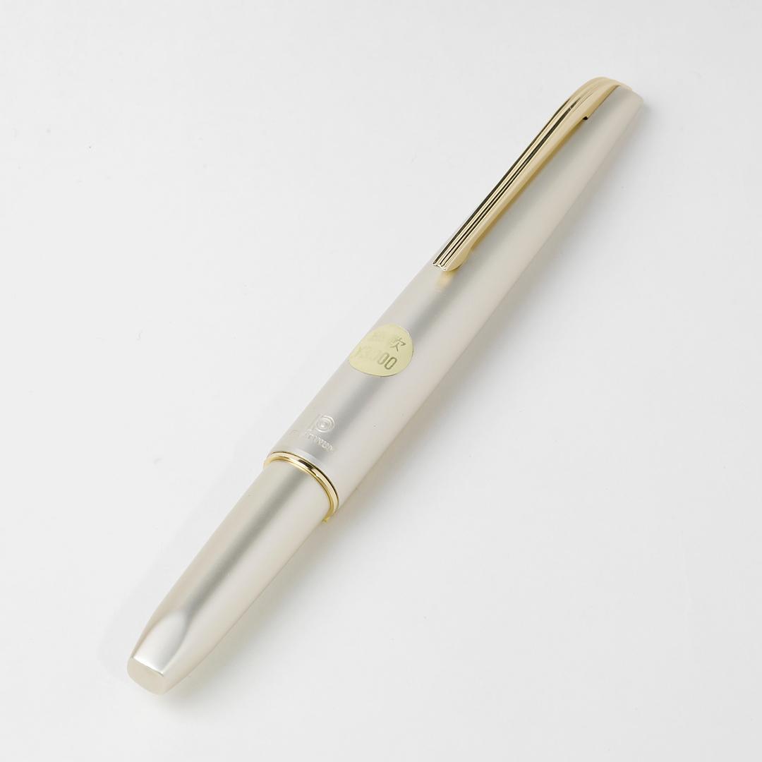 未使用 プラチナ ポケット 18K 細軟 バイカラー白 万年筆 60年代製造 A