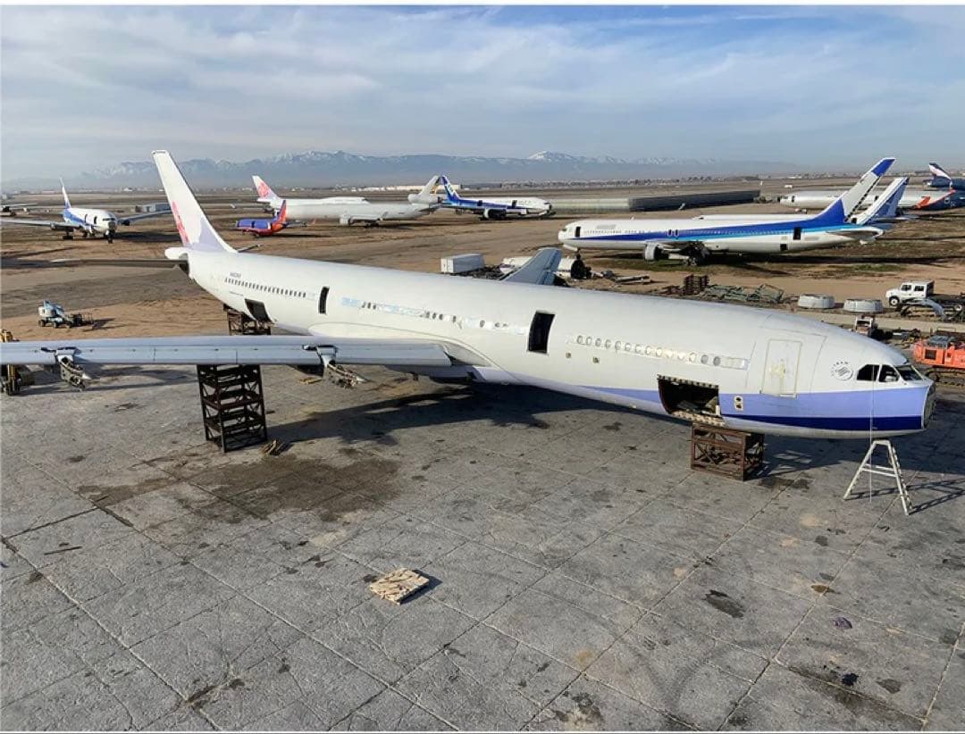 CI 中華航空 Planetags A340-300 白色