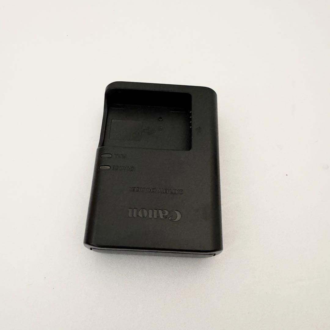 Canon kiss M2 ダブルズームキット、説明書付き