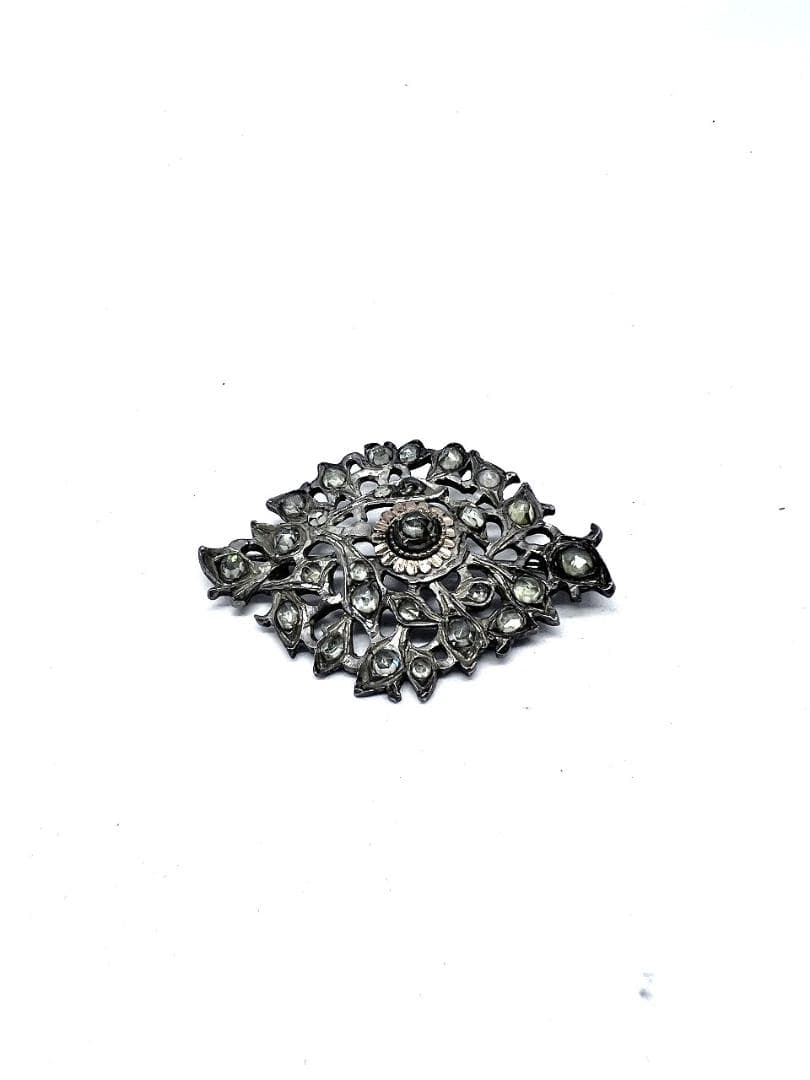 木の葉の形のブローチ①　水晶　ローズカット　ジョージアン