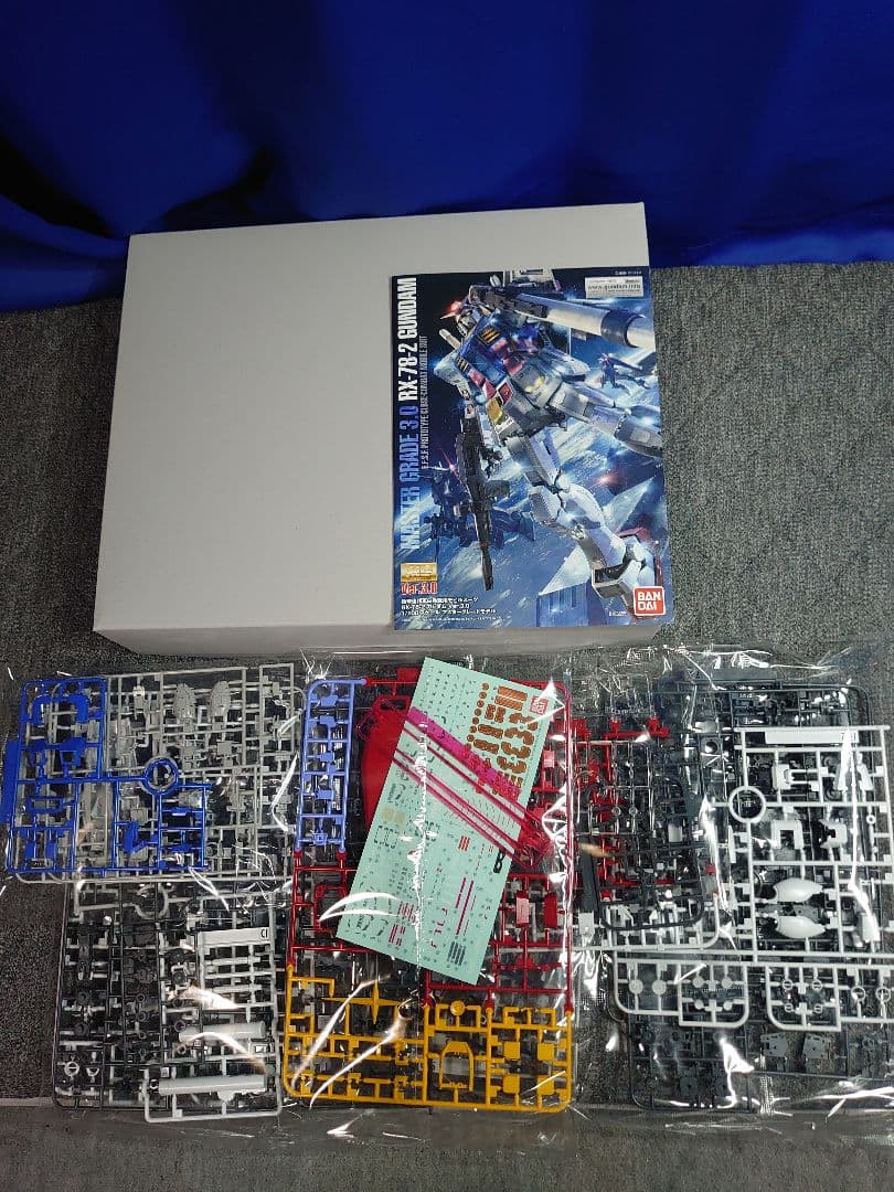 玉*v様 MGガンダム3.0＋MGシャア専用ザクII2.0 オマケ有り