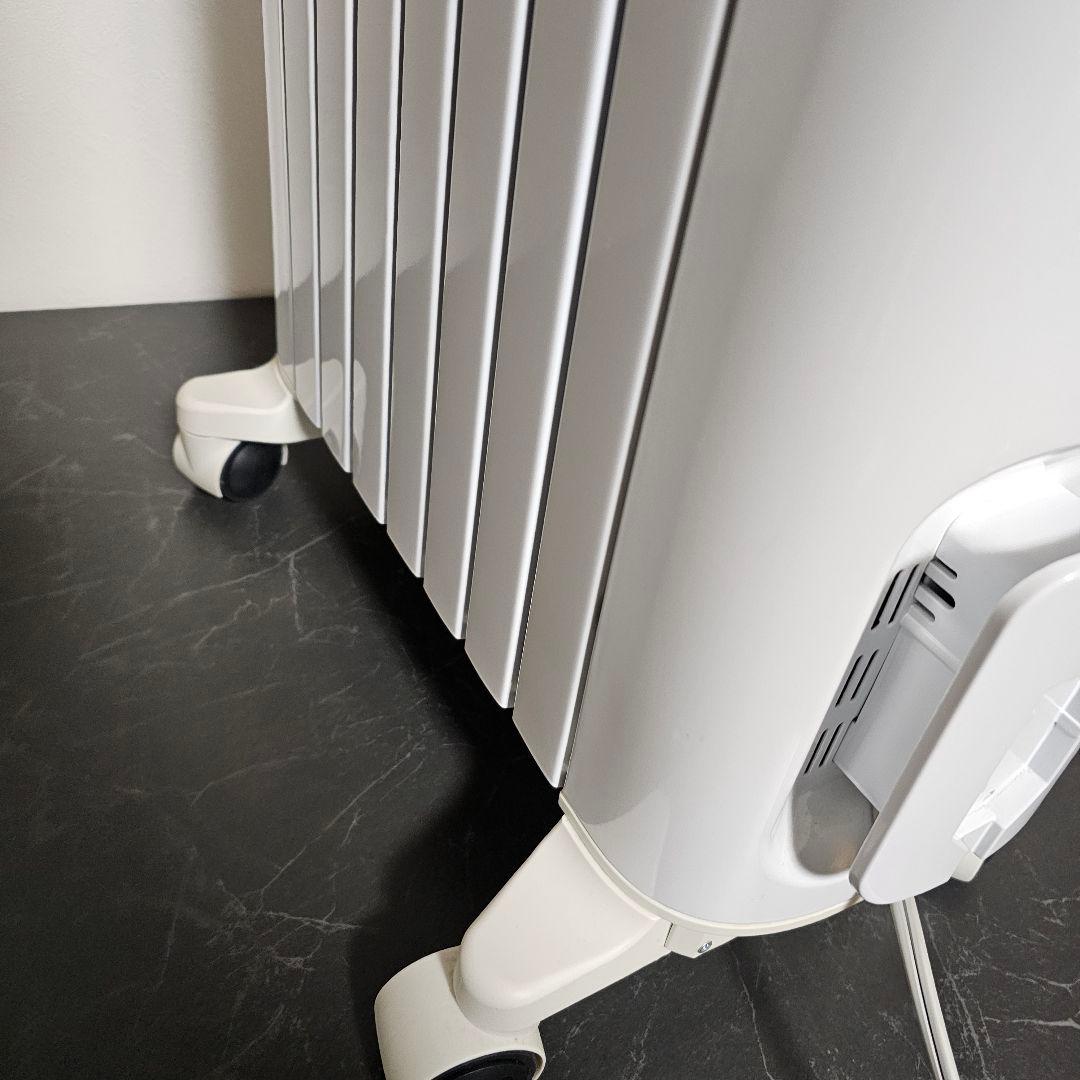 デロンギ ユニカルド オイルヒーター RHJ65L0712 1200W 静音