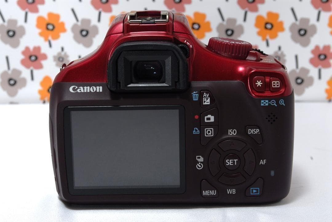 ❤Canon Kiss X50❤ショット数2252回少ない！❤レッド色で目立つ❤