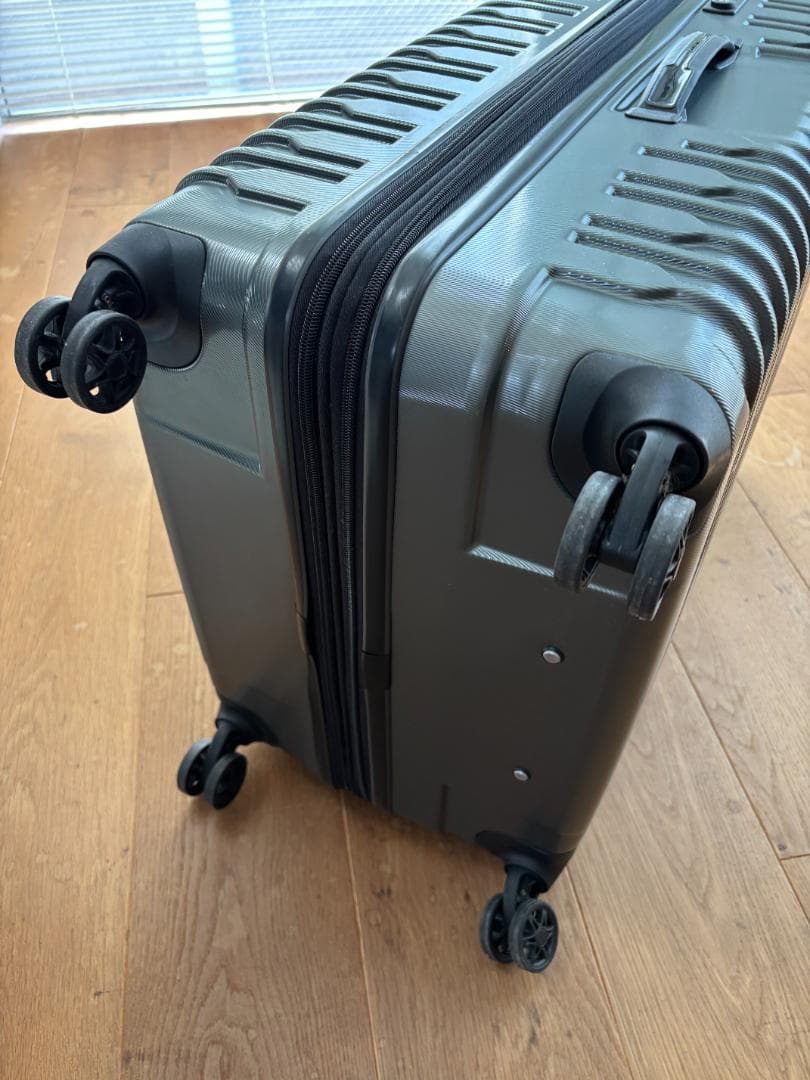 【未使用品】Samsonite（サムソナイト）スーツケース　28インチ