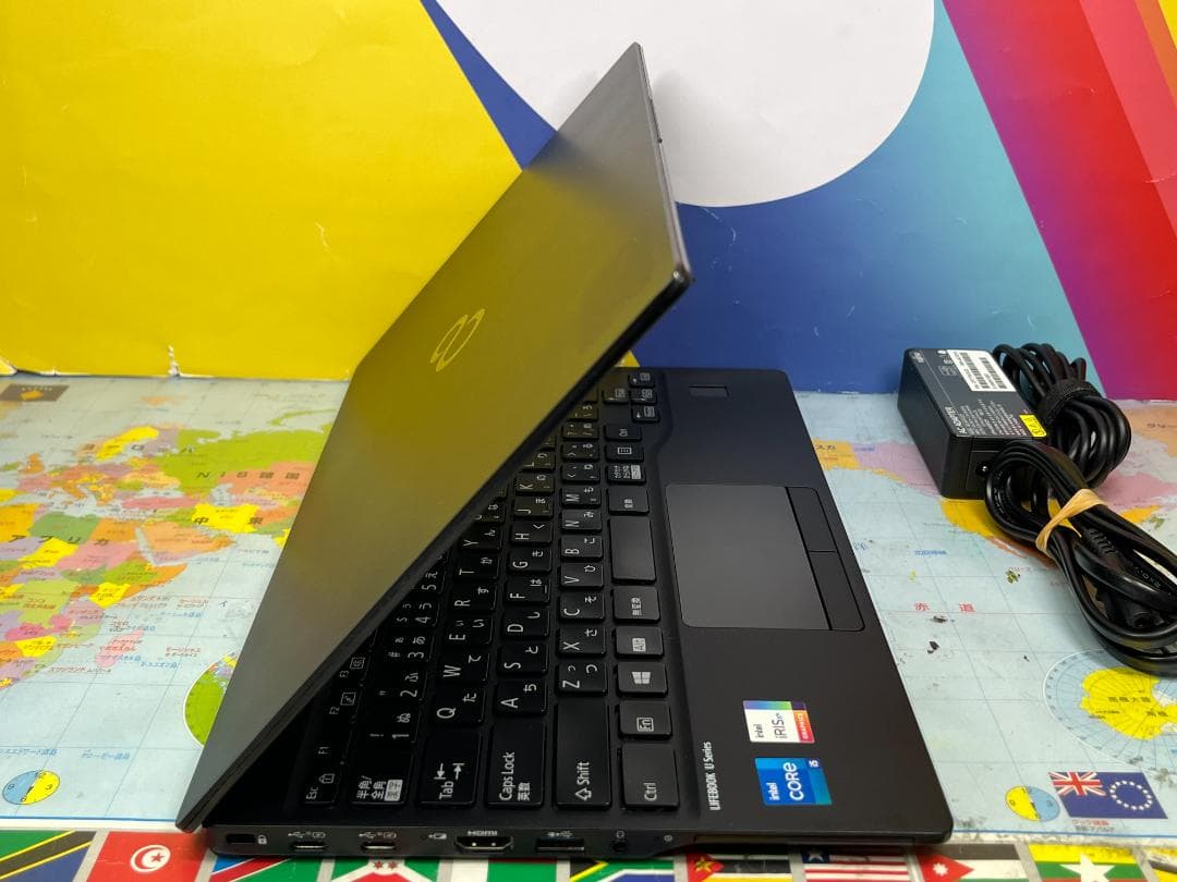 極美品 富士通 LIFEBOOK U9311/F 13.3型 超軽量 ノートPC