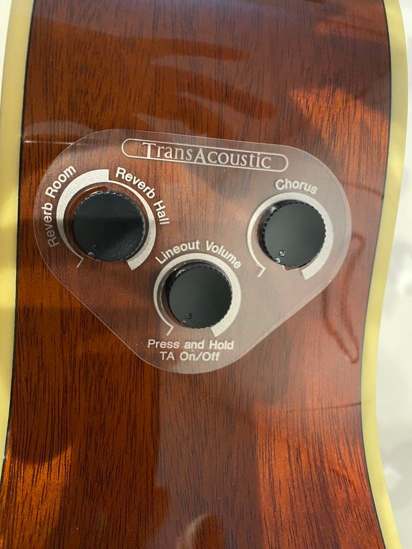 Yamaha FS-TA TransAcoustic アコースティックギター