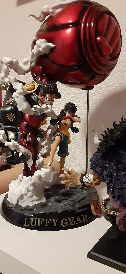 限定品　ワンピース　フィギュア　ルフィ