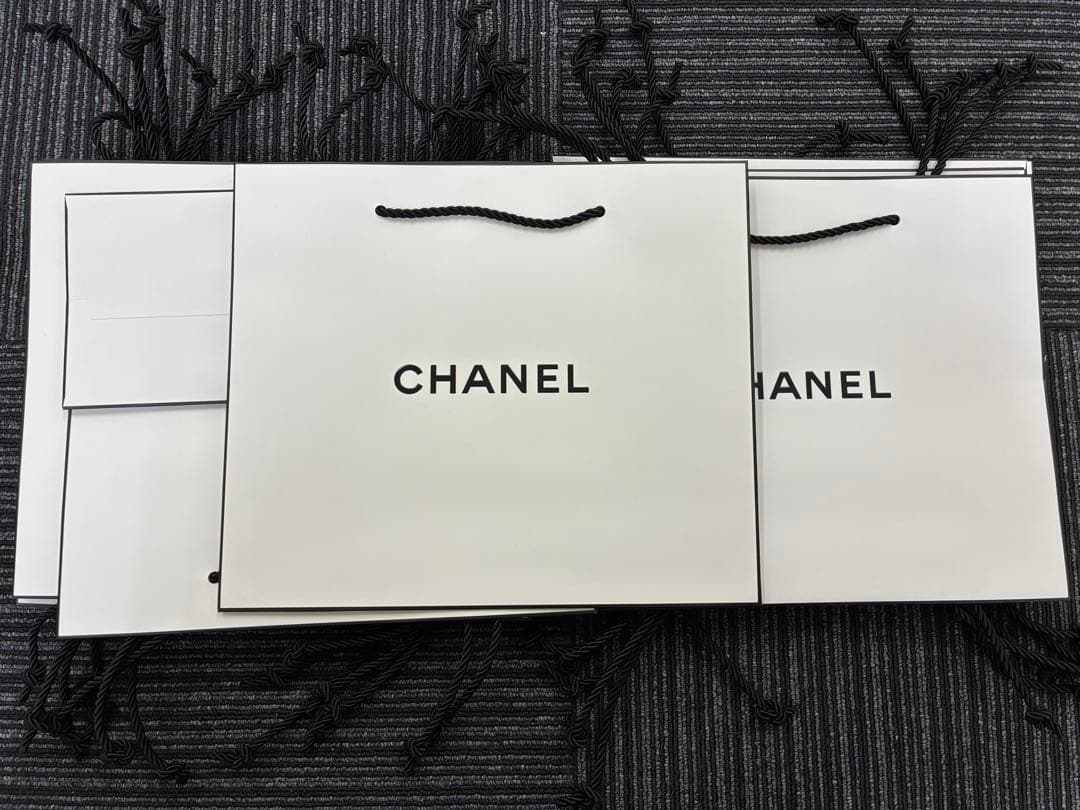 CHANEL シャネル ショッパー 紙袋 大サイズ　50枚