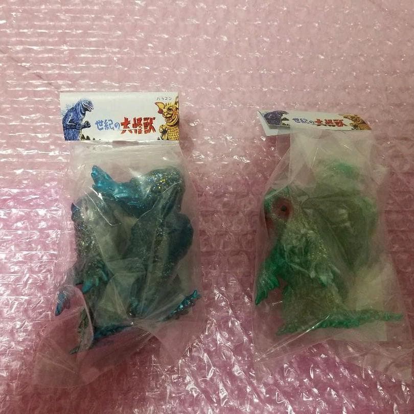 【新品】50周年記念マルサン 東宝怪獣大図鑑 ヘドラセット ブルー&シルバー