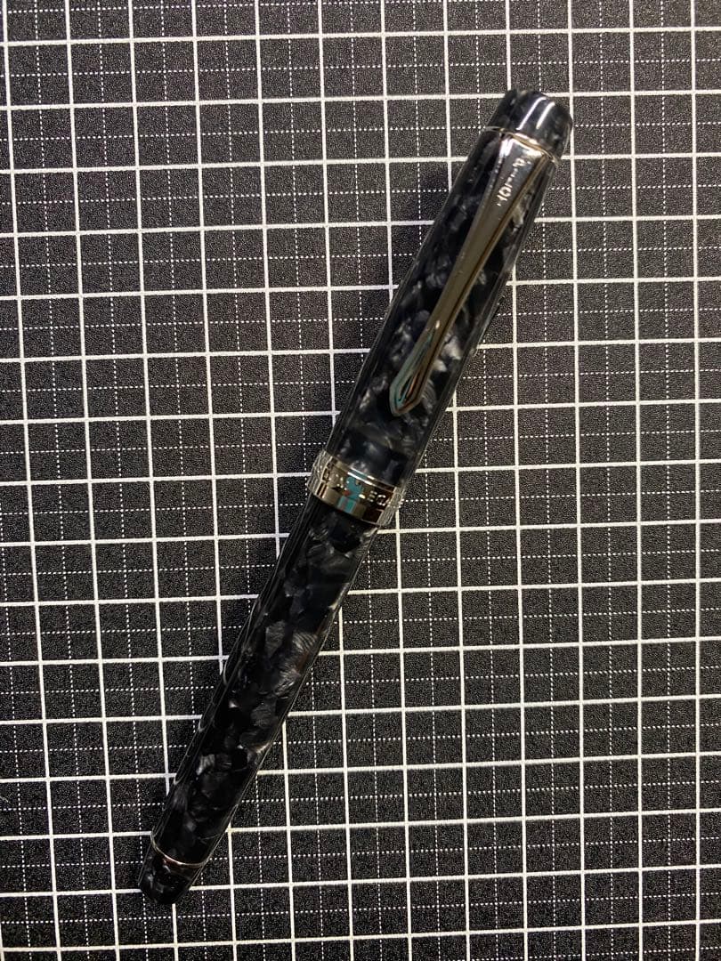 PILOT CUSTOM LEGANCE Black 万年筆　字幅F