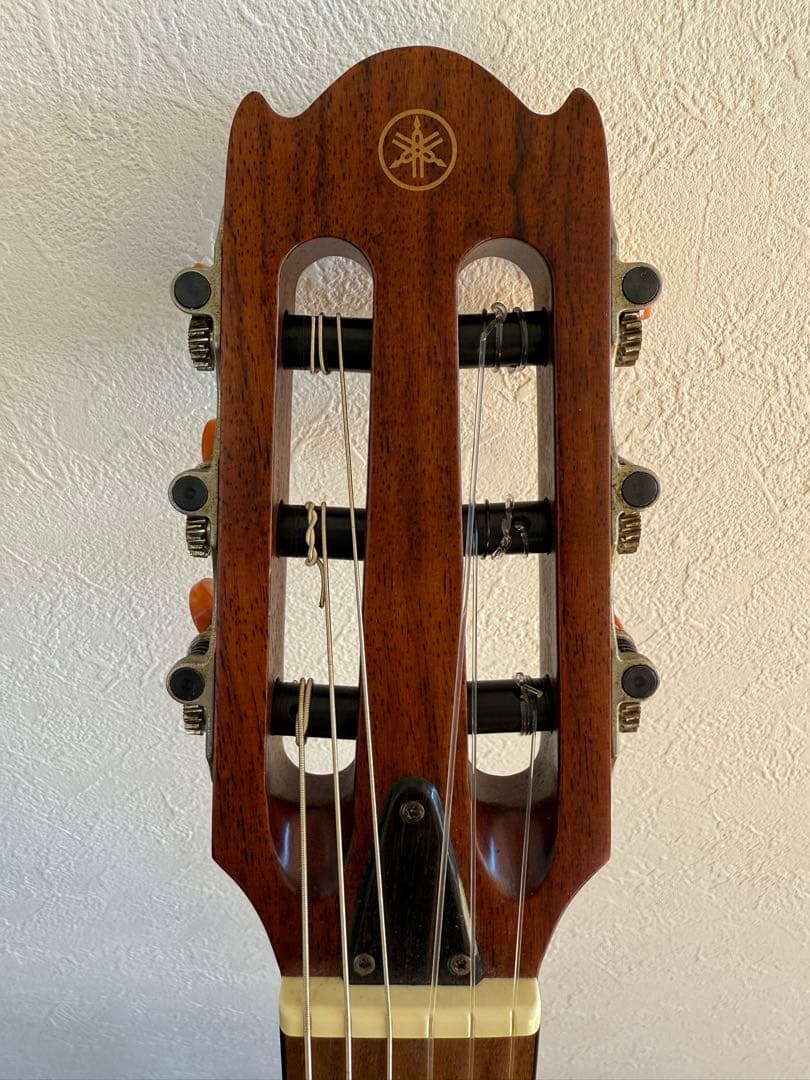 美品 YAMAHA NTX700 classical guitar