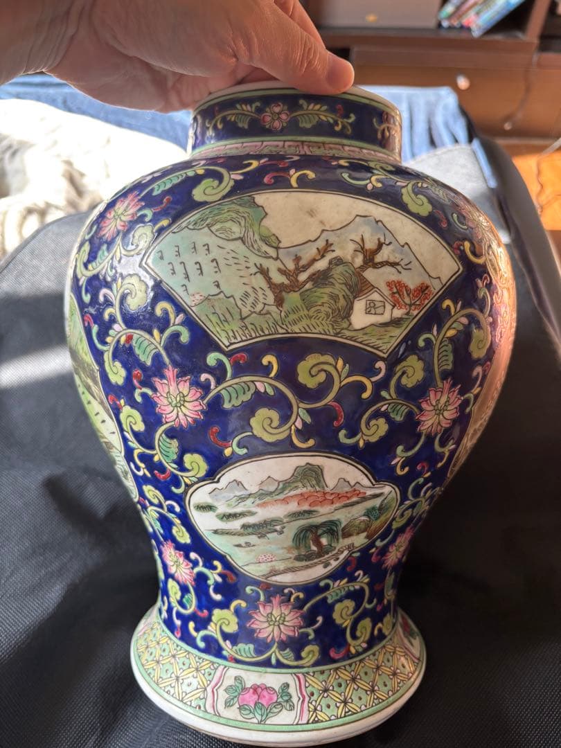 中国古美術 清末民国時代　粉彩大壺　大罐　開光山水風景文　高さ30cm