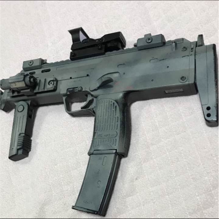 電動ガン MP7