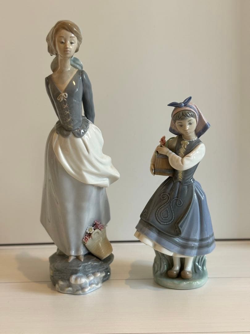 リヤドロ　海のそよ風　少女と花　美品