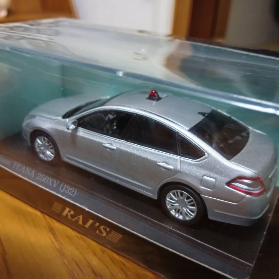 【4台セット】レイズ　ティアナ　ポリスカー　パトカー　1/43
