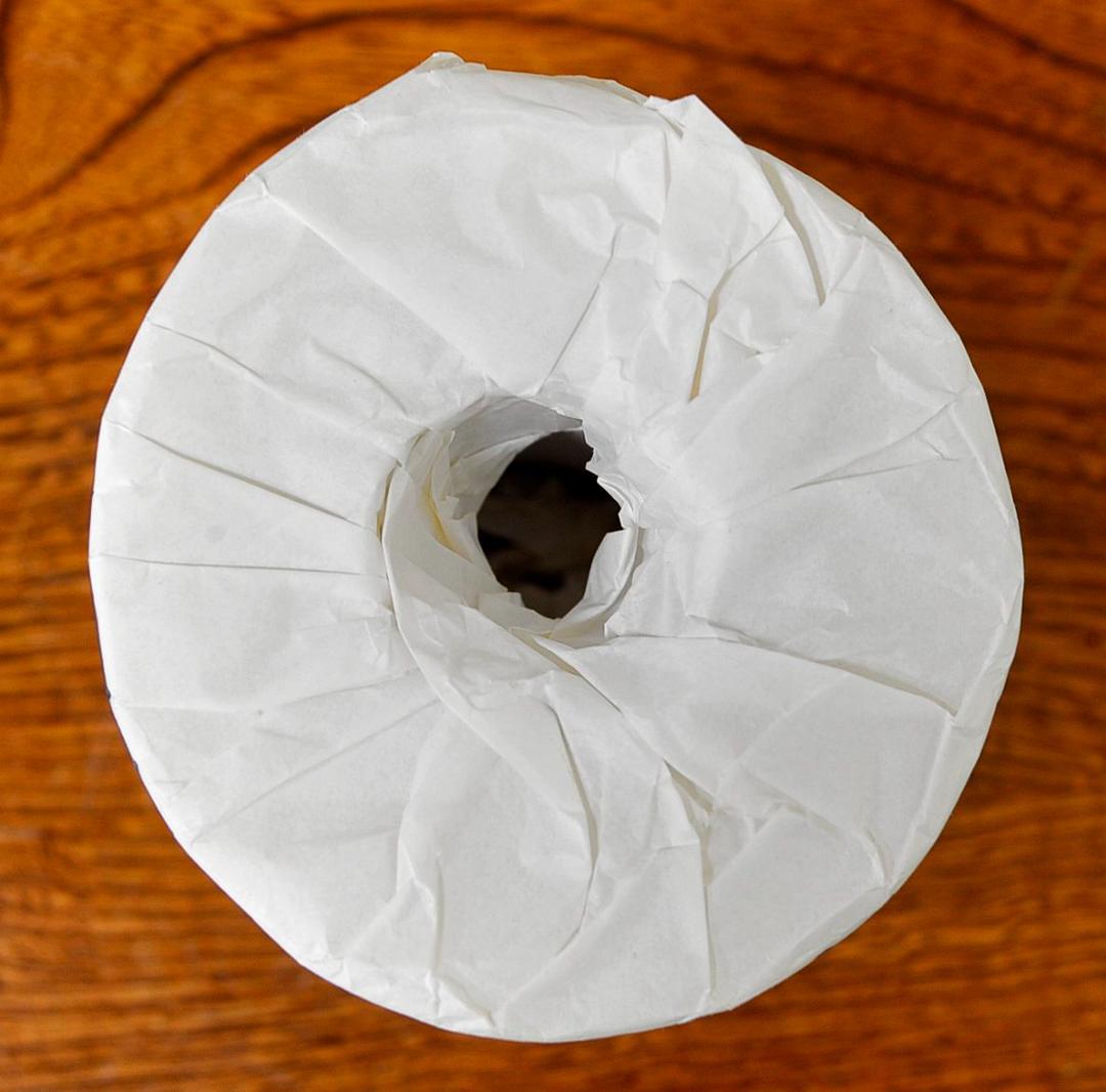 ★THE TOILET PAPER　メルカリに登場するトイレットペーパーがある！