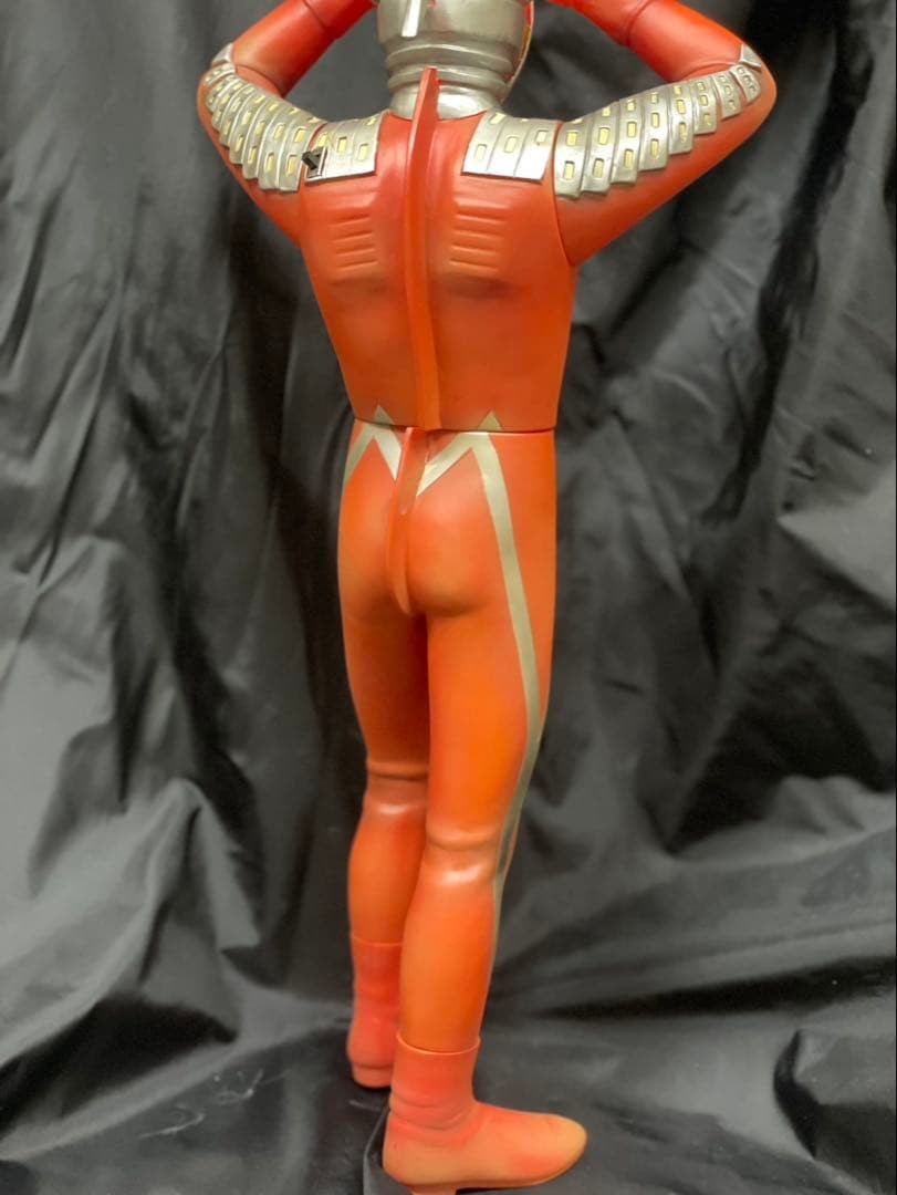 ウルトラセブン　ビックサイズソフビ　リペイント ウルトラマンフィギュア　電飾