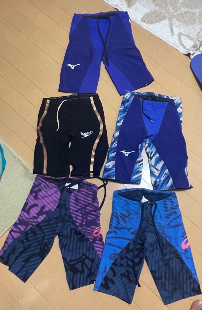 高速水着5種！