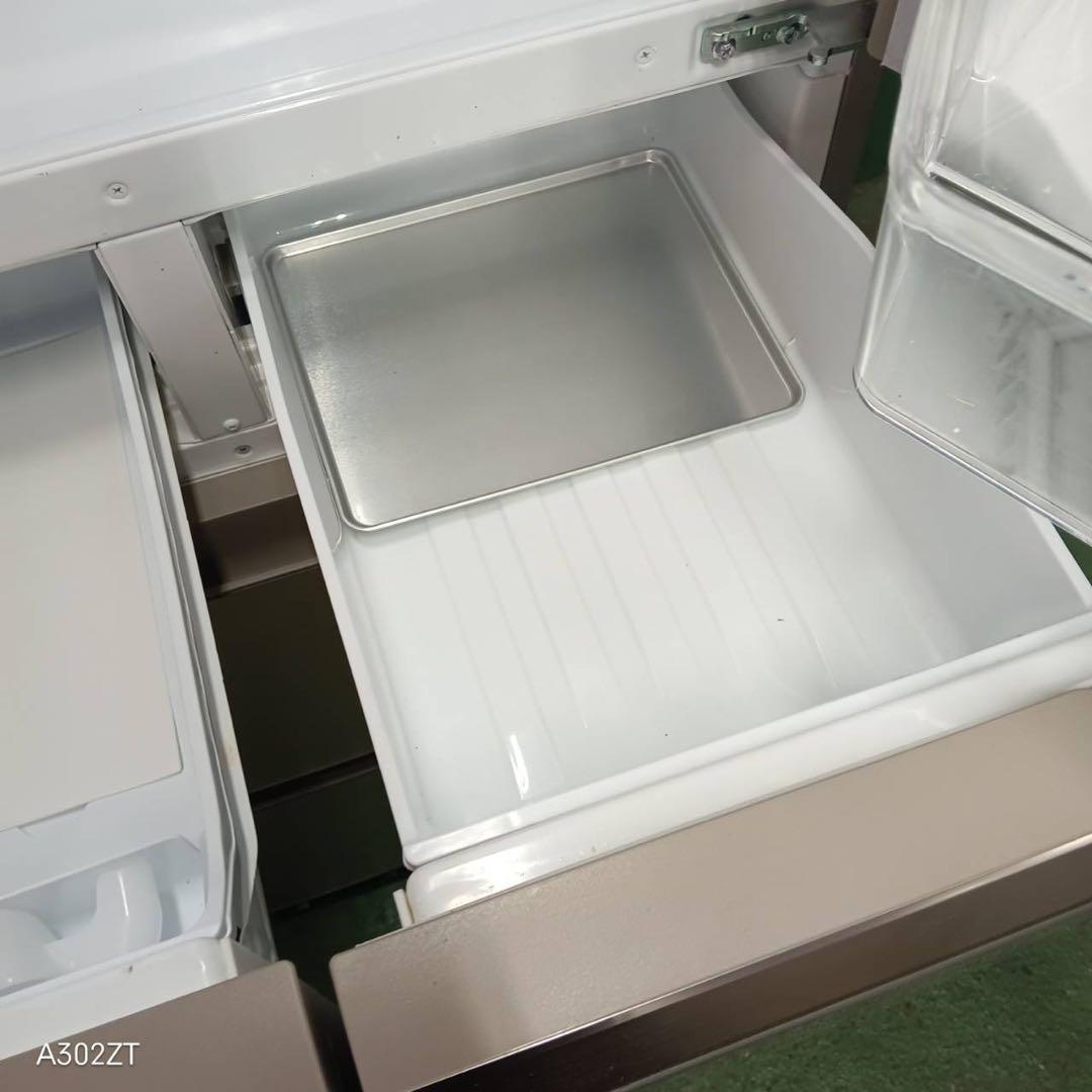446 パナソニック大型冷蔵庫　400L強　自動製氷　小型　右開き　ガラスパネル