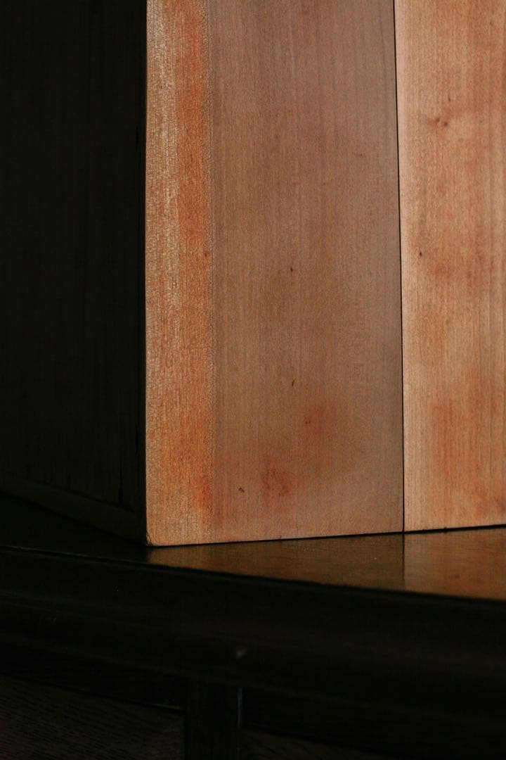 ショーケース　ガラス戸　無垢材　杉材　飾り棚　展示棚　古家具　古道具