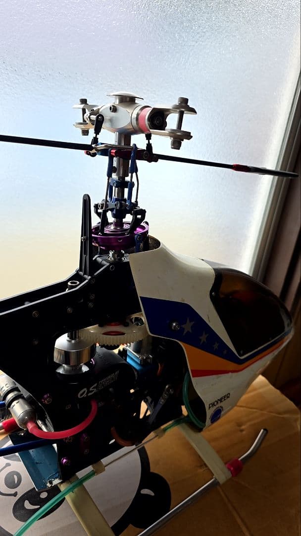 ヒロボーシャトル30 RCヘリ