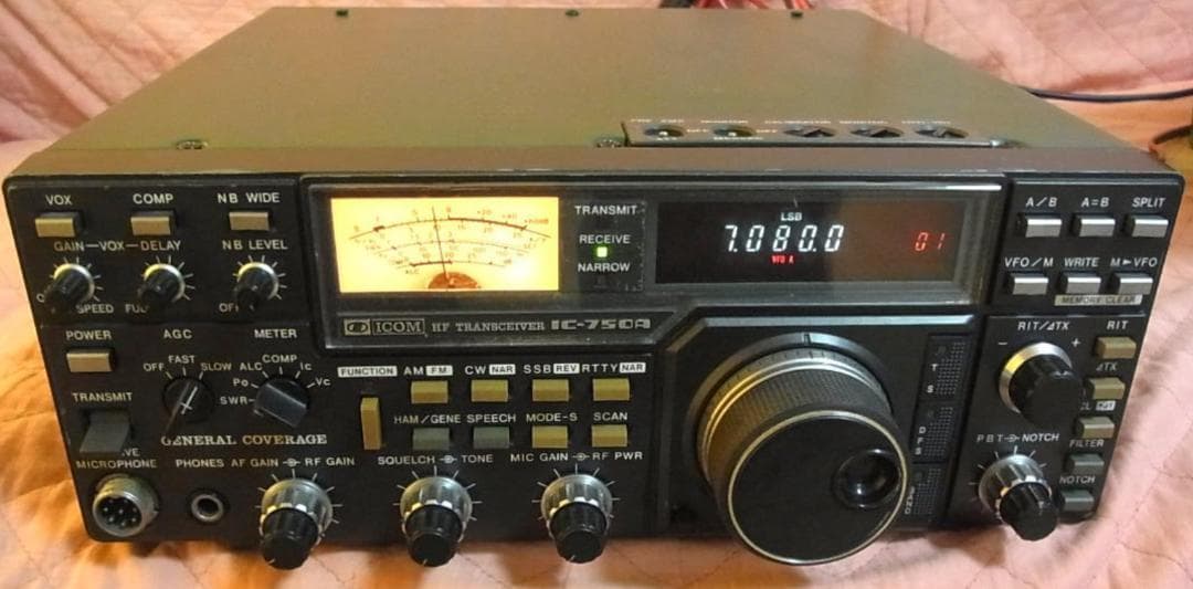 IC-750A HFトランシーバー 100W　オールモード　動作品