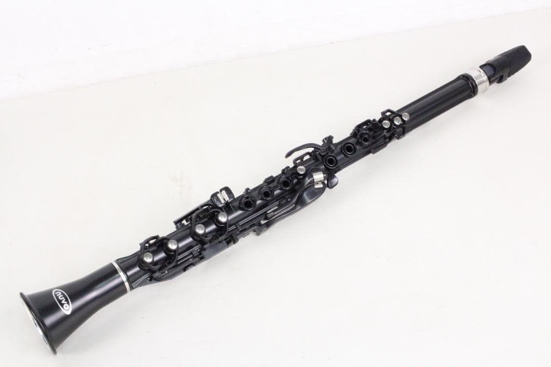 ◎nuvo プラスチック製クラリネット クラリネオ
