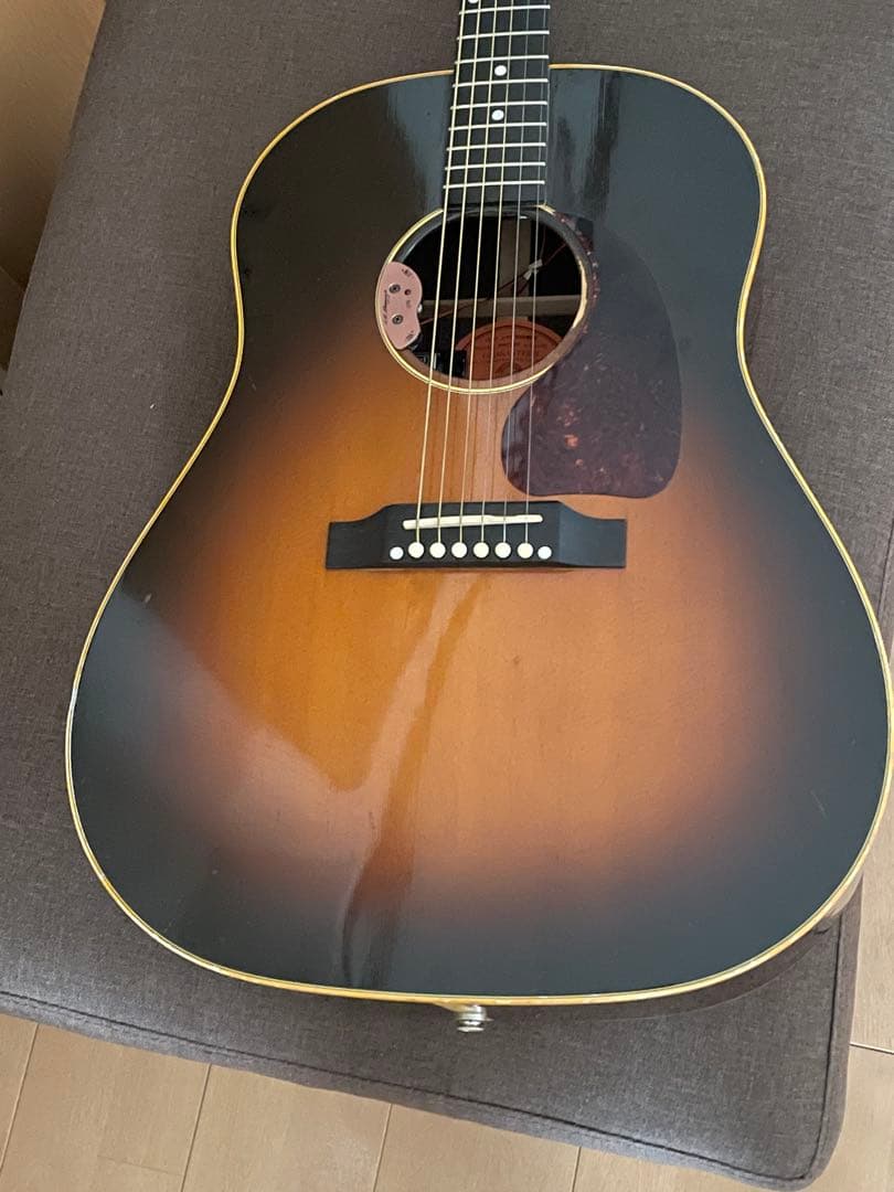 USA製 GIBSON J-45 エレアコ　ギター 専用ケース付 送料無料！美品