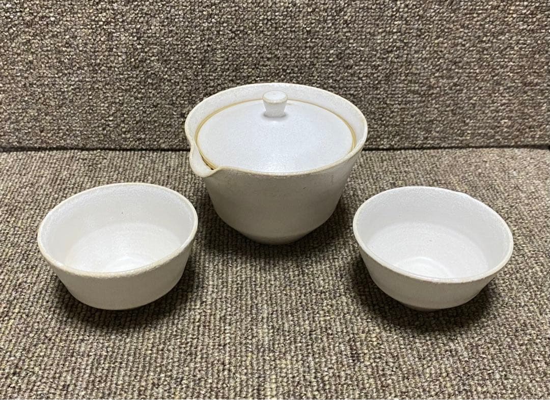 YALI  入れ子茶器 チタン白釉 （紫香xkiwaha)