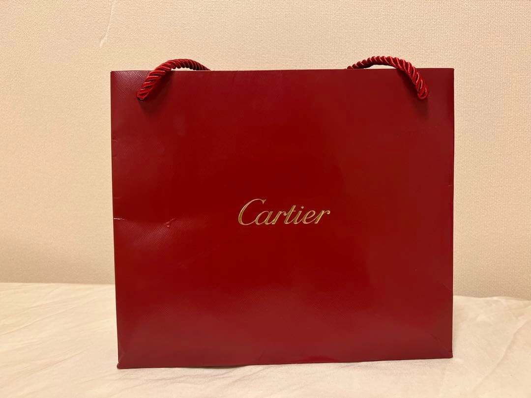 カルティエの紙袋