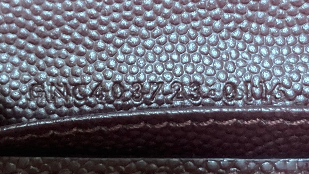 YSL イブサンローラン　二つ折り財布