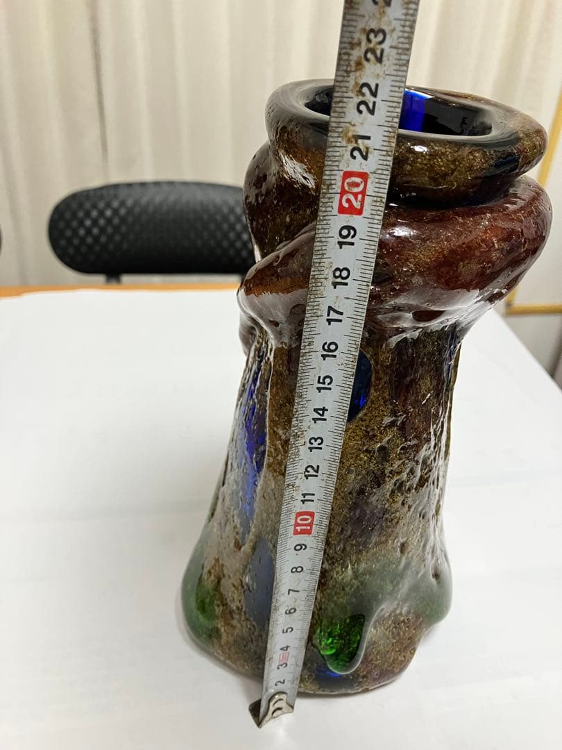 沖縄　琉球ガラス　【故】稲嶺盛吉作　花瓶　宙吹ガラス工房虹　現代の名工