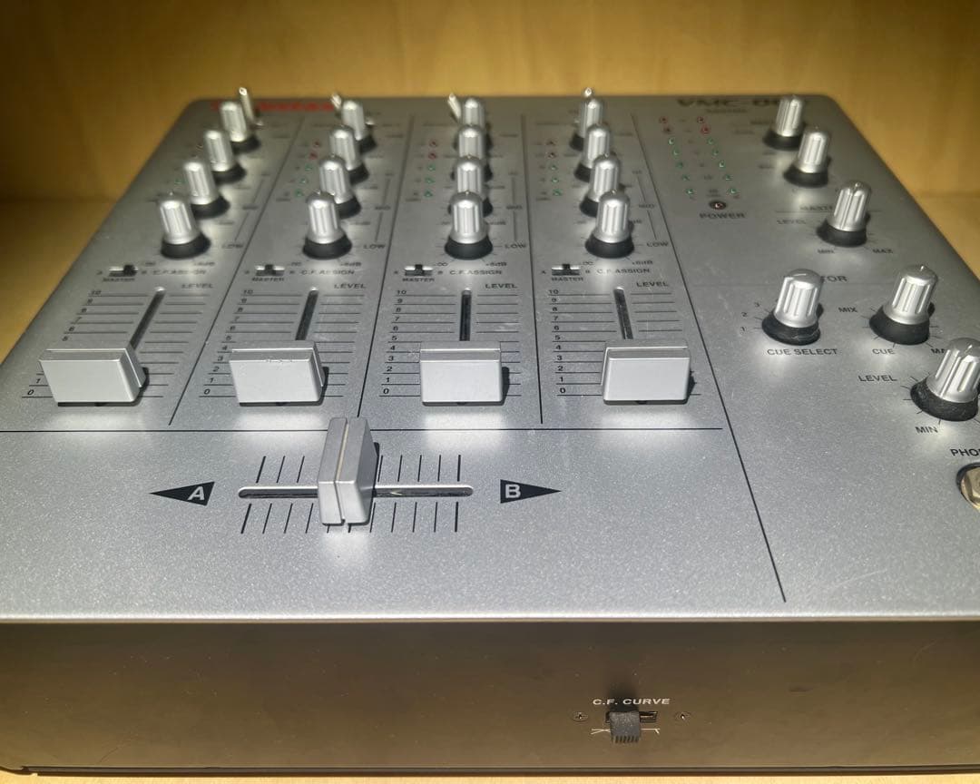 Vestax VMC-004 DJミキサー