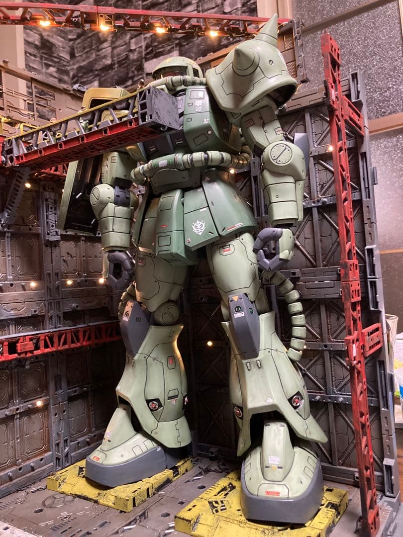 メガサイズガンダム&ザク