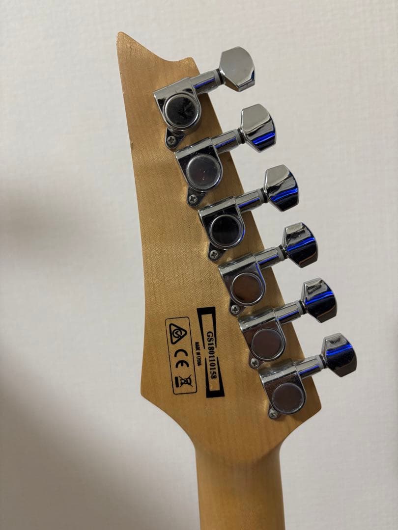 Ibanez Mikro ピンクエレキギター