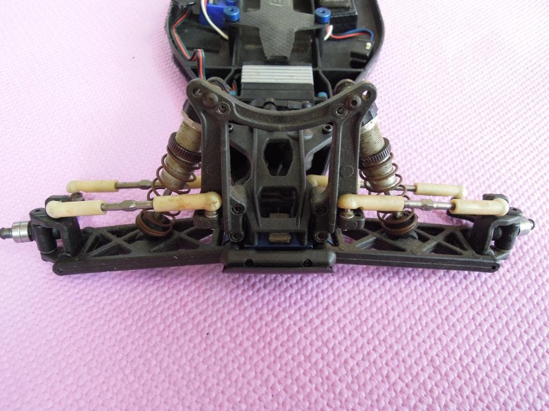 アソシエイテッド　RC10B4