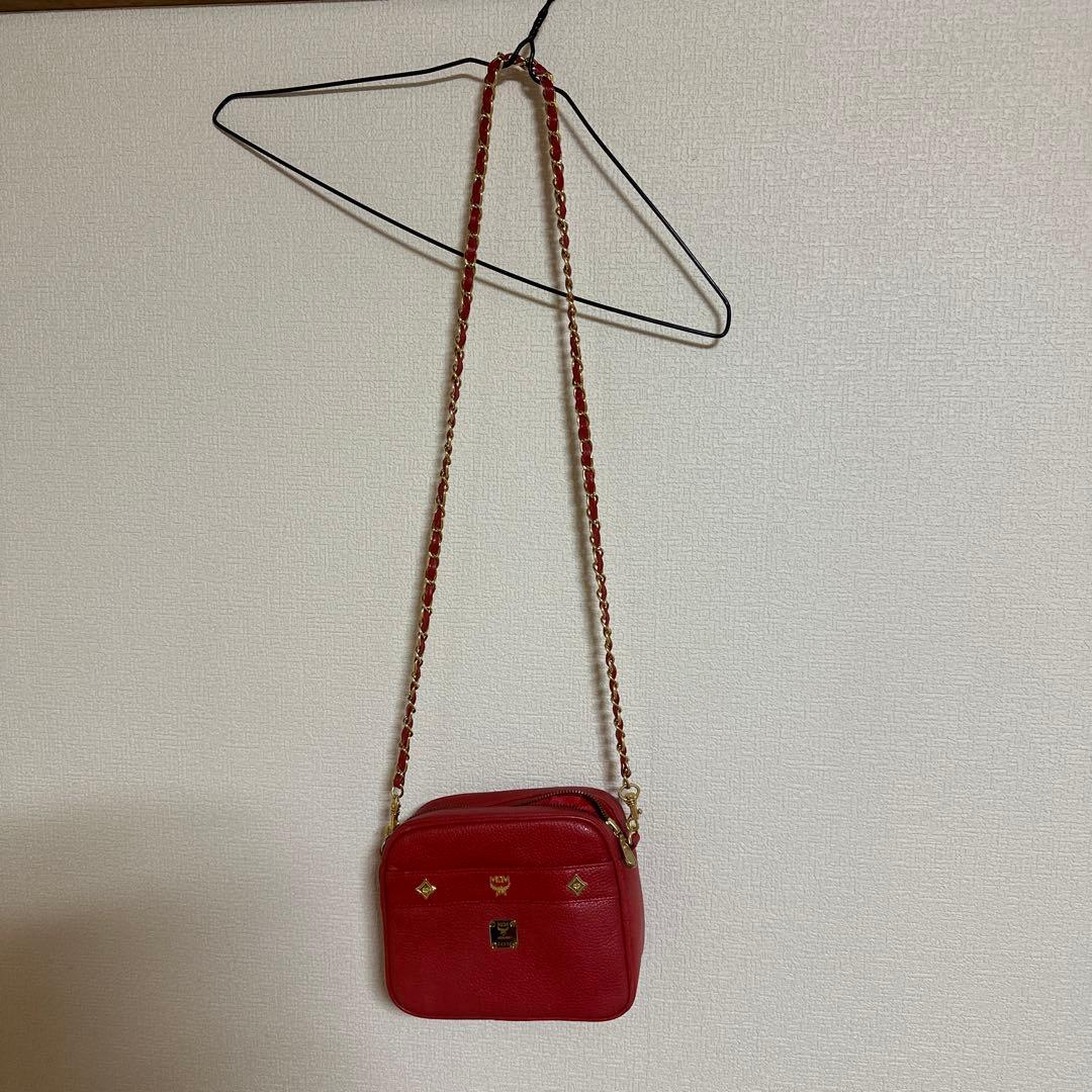 MCM レッド ショルダーバッグ