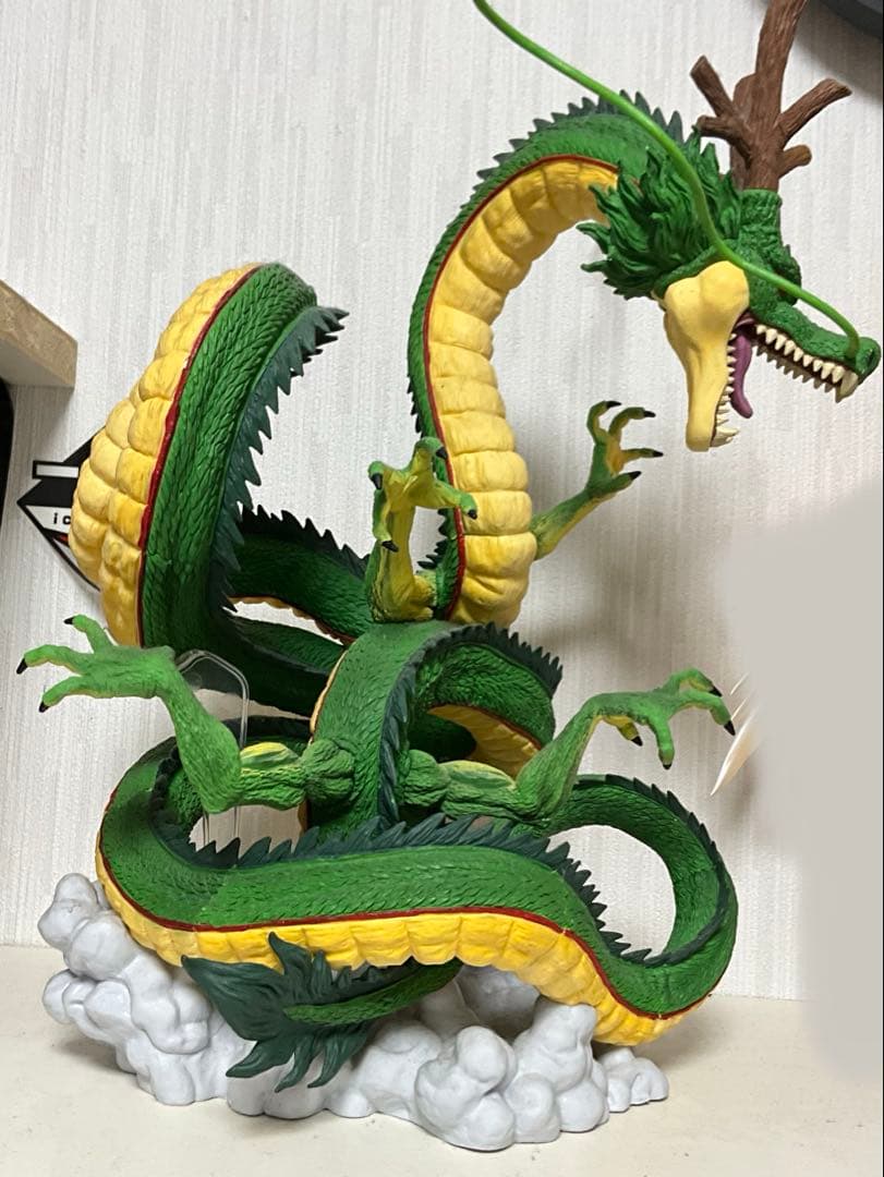 ドラゴンボール　神龍　フィギュア
