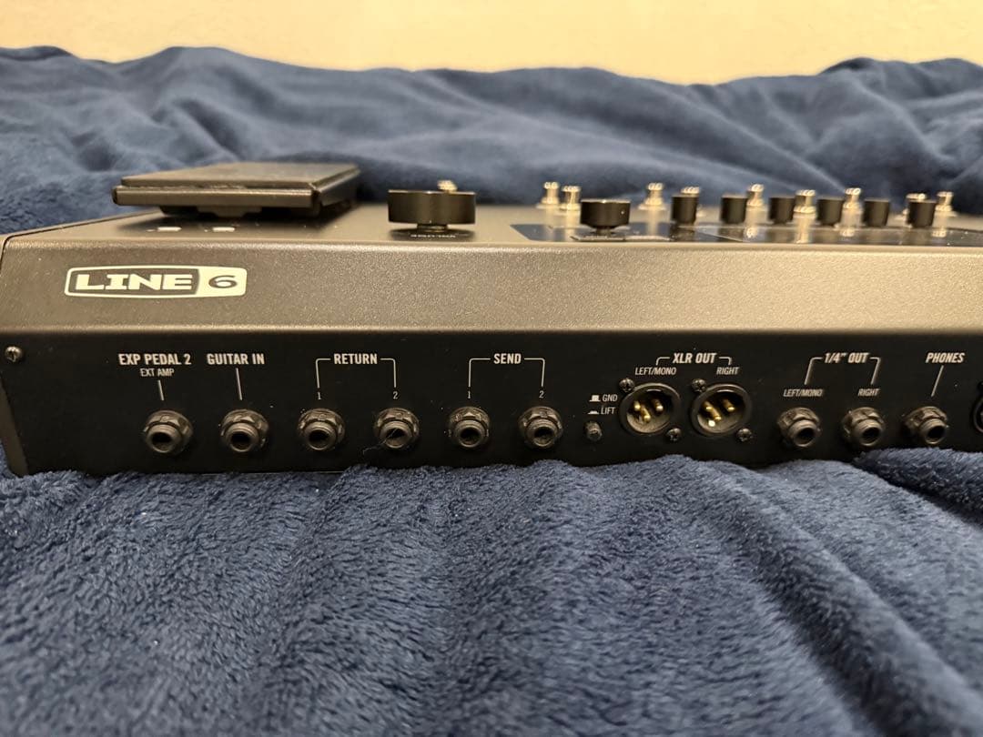 LINE6 HELIX LT 専用ケース付き