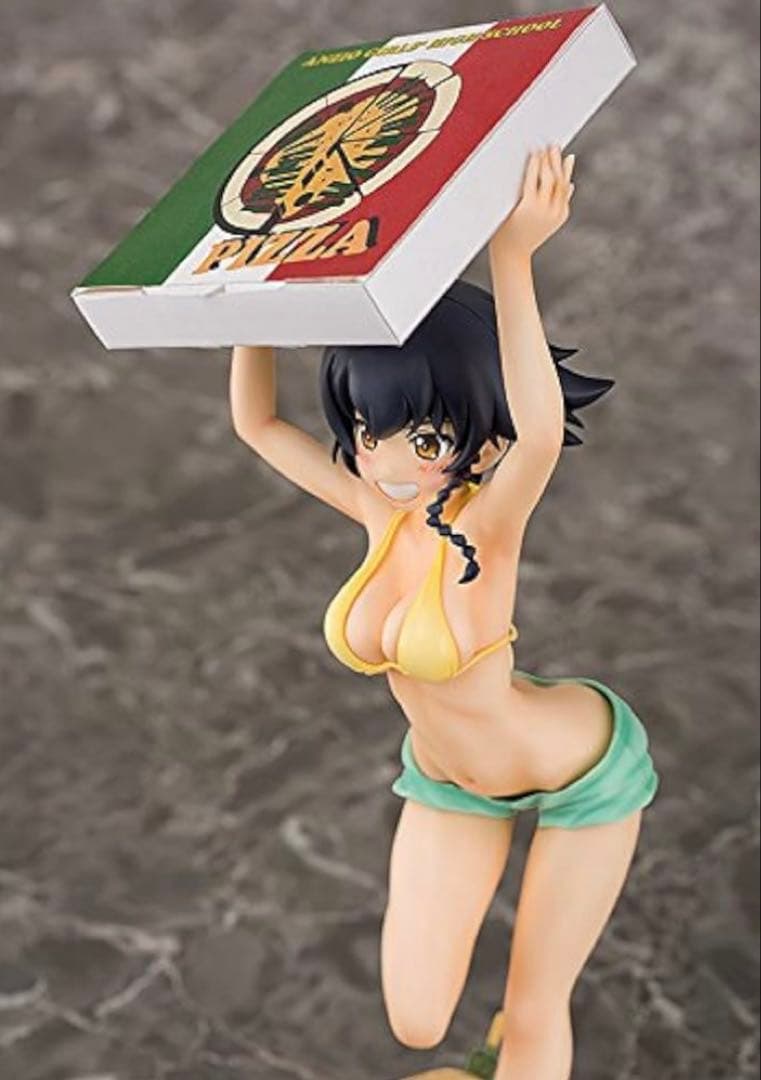 ガールズアンドパンツァー Phat! ペパロニ 1/7スケールフィギュア