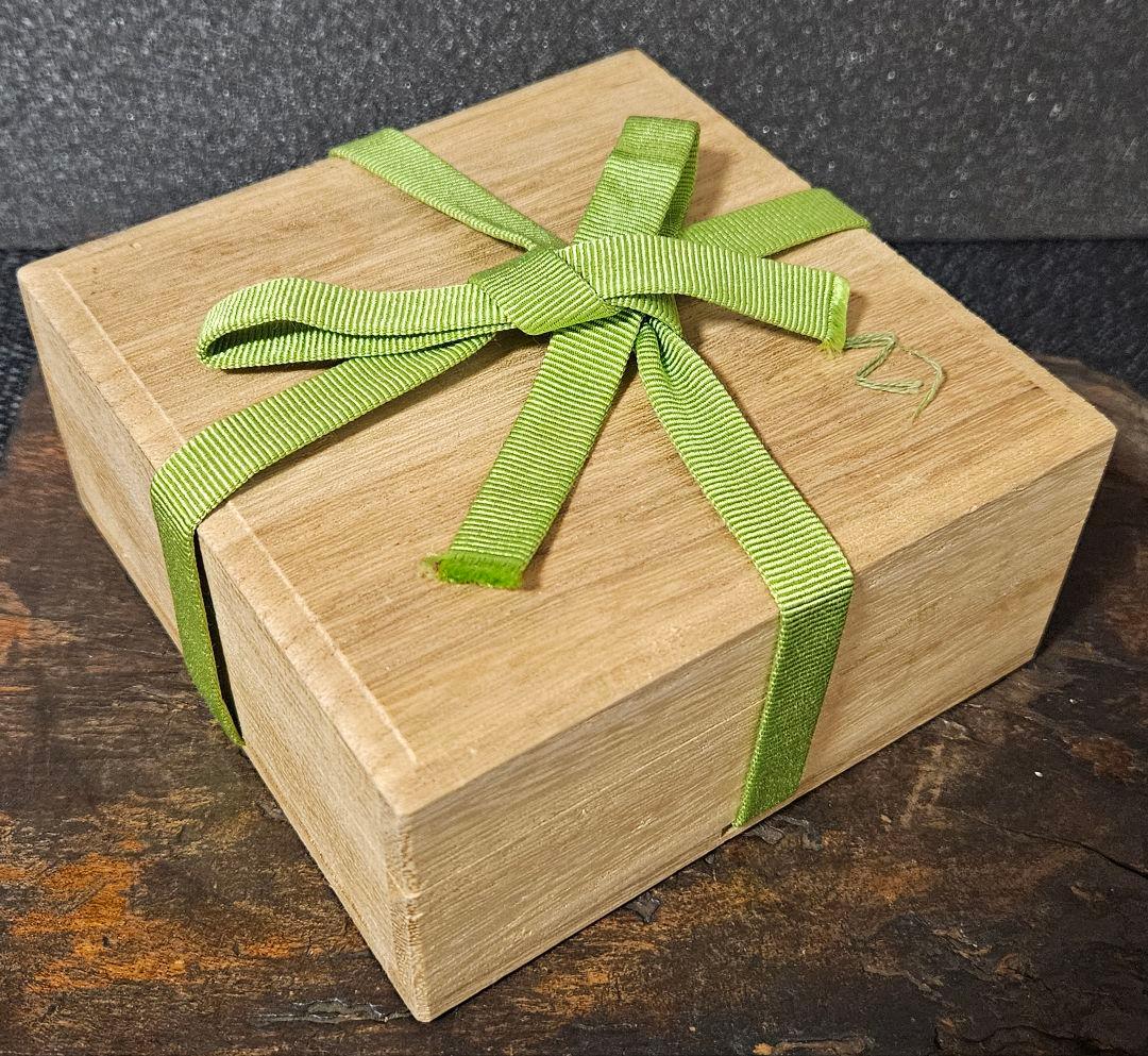 中国古美術　中国古陶磁器　中国古玩　明代　緑交趾　三彩　陽刻浮彫　鳳凰図　香合