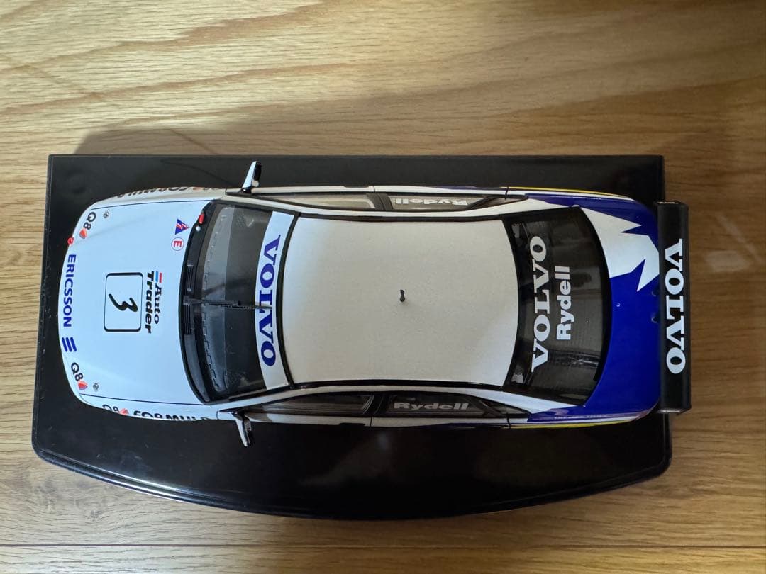 プラッツ 1/24 ボルボ S40 1997 BTCC ウィナー 塗装済み完成品