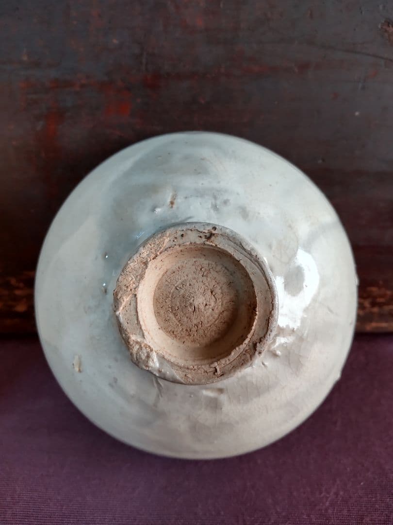 金時代 　鶴壁窯(磁州窯)　白釉 陰刻 花紋盃　　無庇完品
