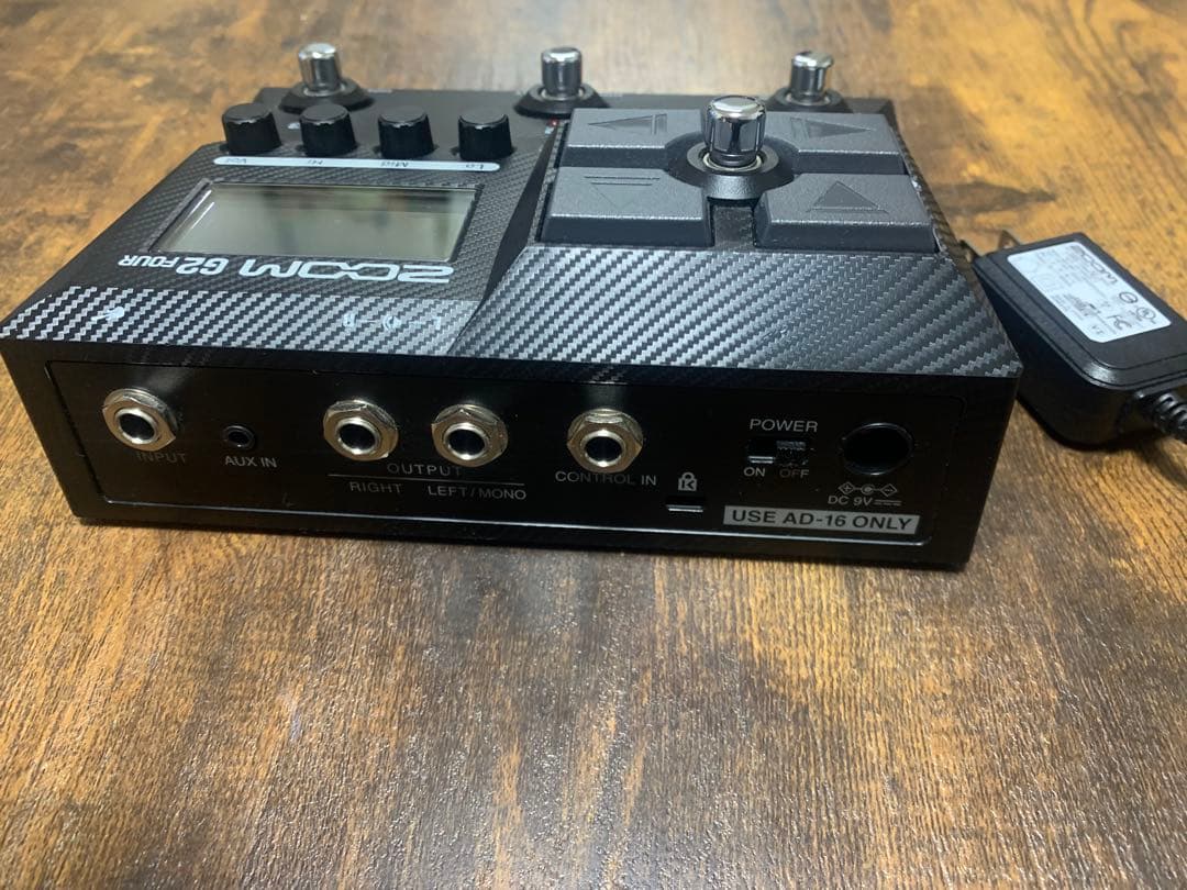 Zoom G2four アダプターAD-16付属