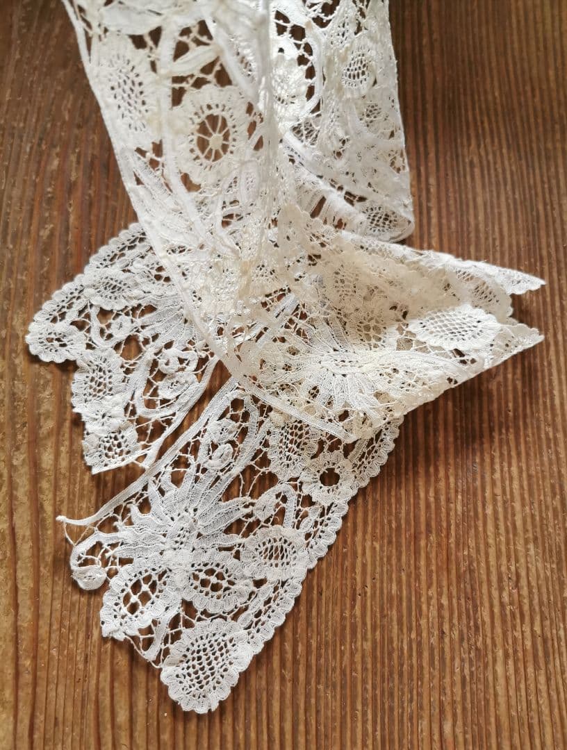 アンティークベルギー デュセス＆プリンセスレース ロングショール 向日葵の花と葉