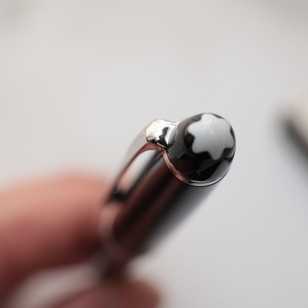 未使用 モンブラン MONT BLANC ボールペン 黒 専用ケース付き