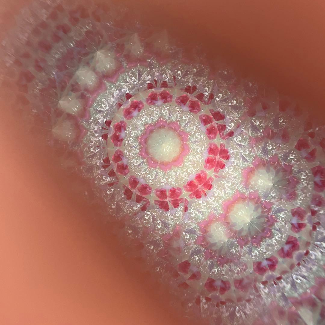 ピンクの万華鏡 グラスニーク